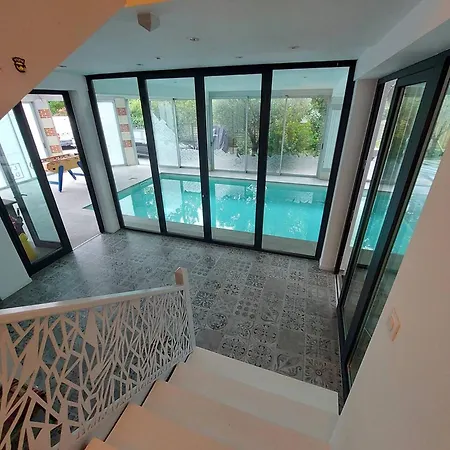 D'exception A Piscine *